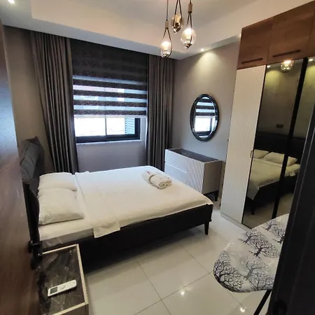 Apartment 5 Star Facilities/walking Distance To Amenities And The Alanya