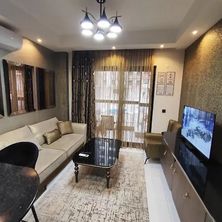 דירה 5 Star Facilities/walking Distance To Amenities And The