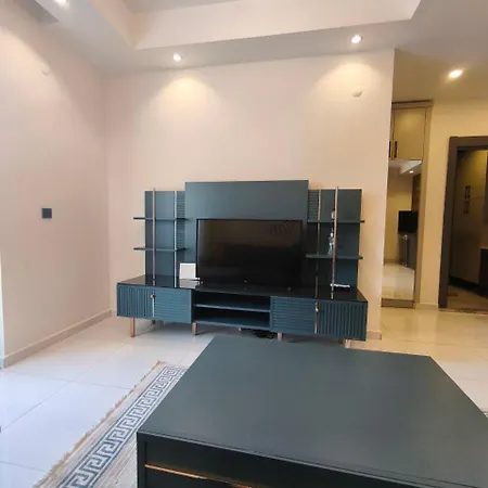 5 Star Facilities/walking Distance To Amenities And The Апартаменти