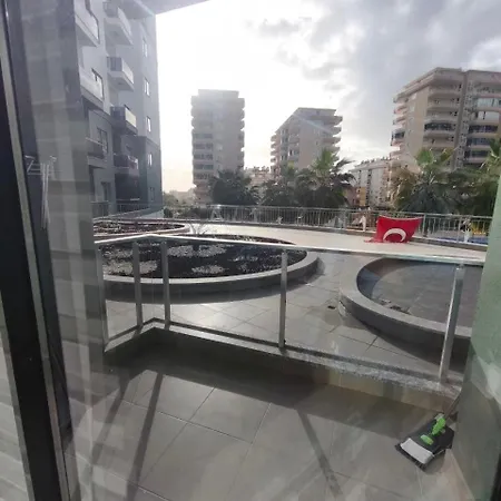 5 Star Facilities/walking Distance To Amenities And The דירה אלאניה