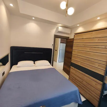 5 Star Facilities/walking Distance To Amenities And The אלאניה